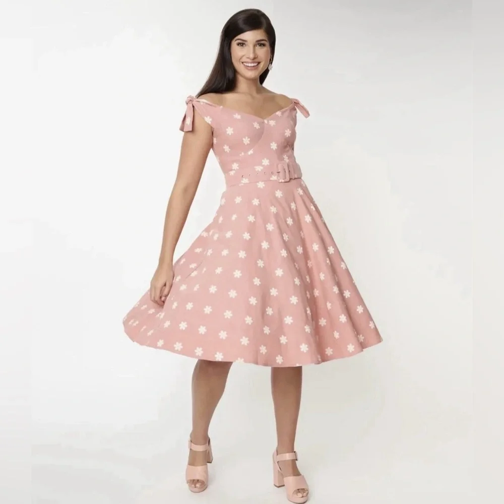 Unique Vintage 50s Prairie Daisy Swing Dress in Powder Pink, Size Large, NWT! - Picture 3 of 16